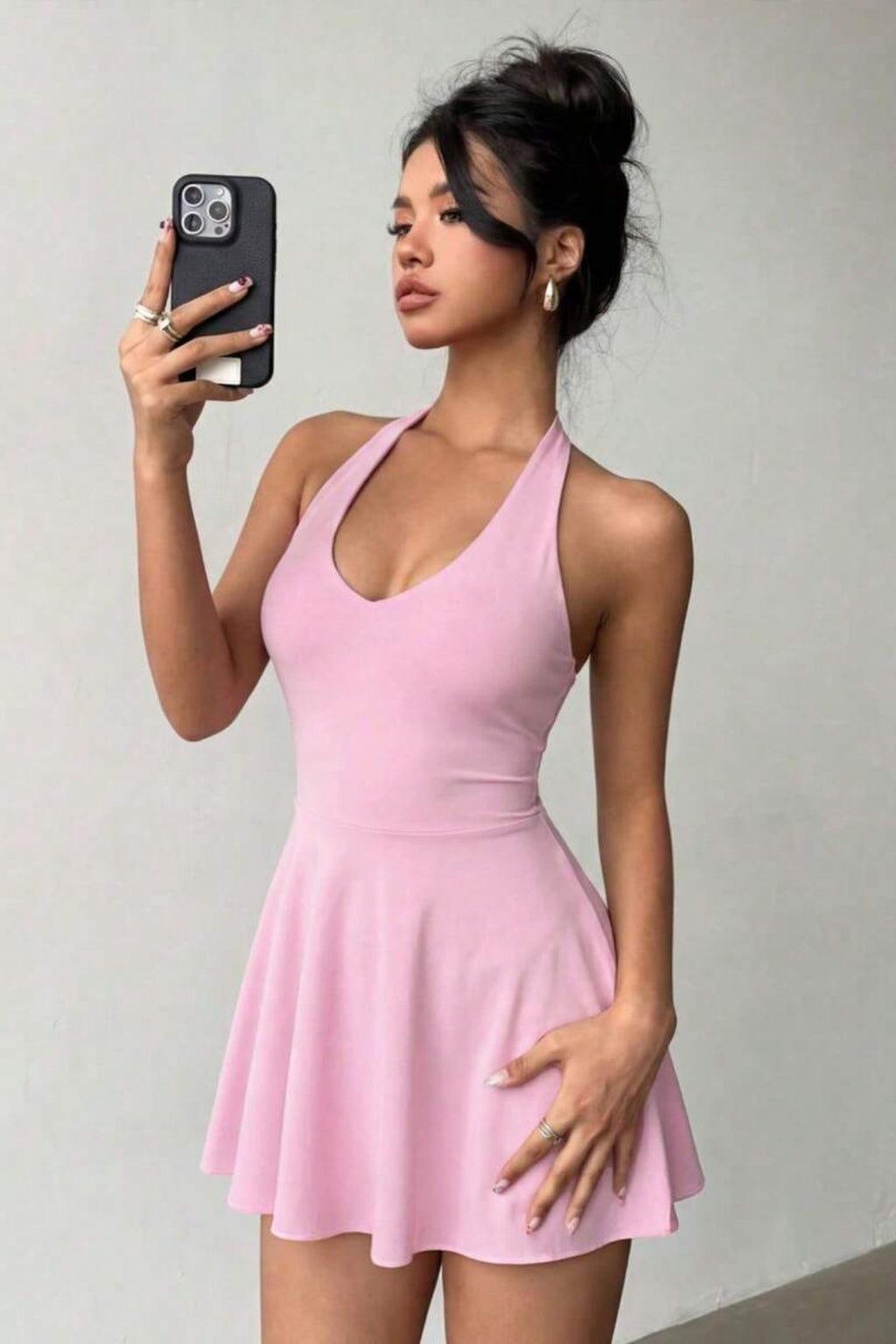 Halter Yaka Önü Çift Kat Şortlu Toparlayıcı Elbise - Pembe - Görsel 2