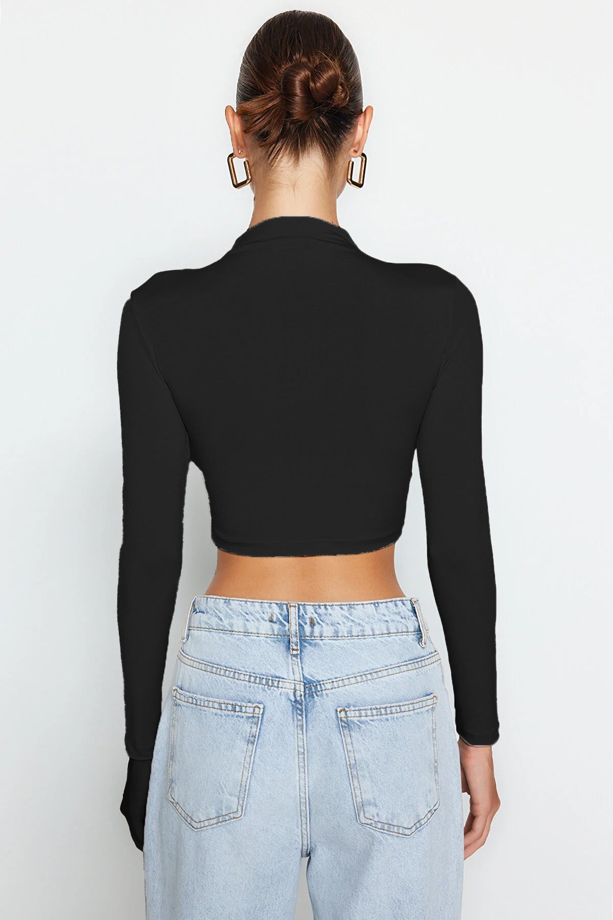 Siyah Dik Yaka Drapeli Crop Bluz - siyah - Görsel 2