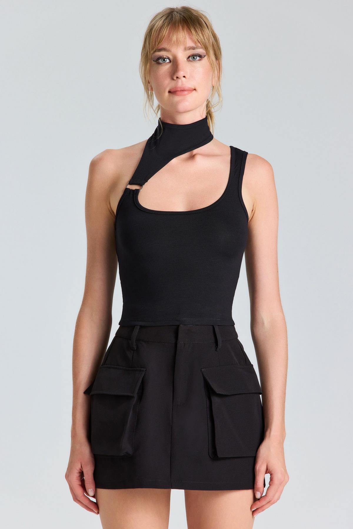 1741 Düğme Detaylı Crop Bluz - Siyah - Görsel 1