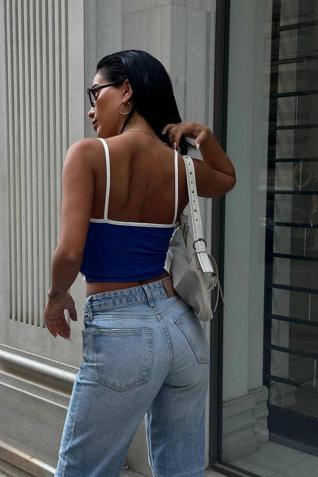 WFT4096 Askılı Kontrast Crop Bluz - Saks - Görsel 3