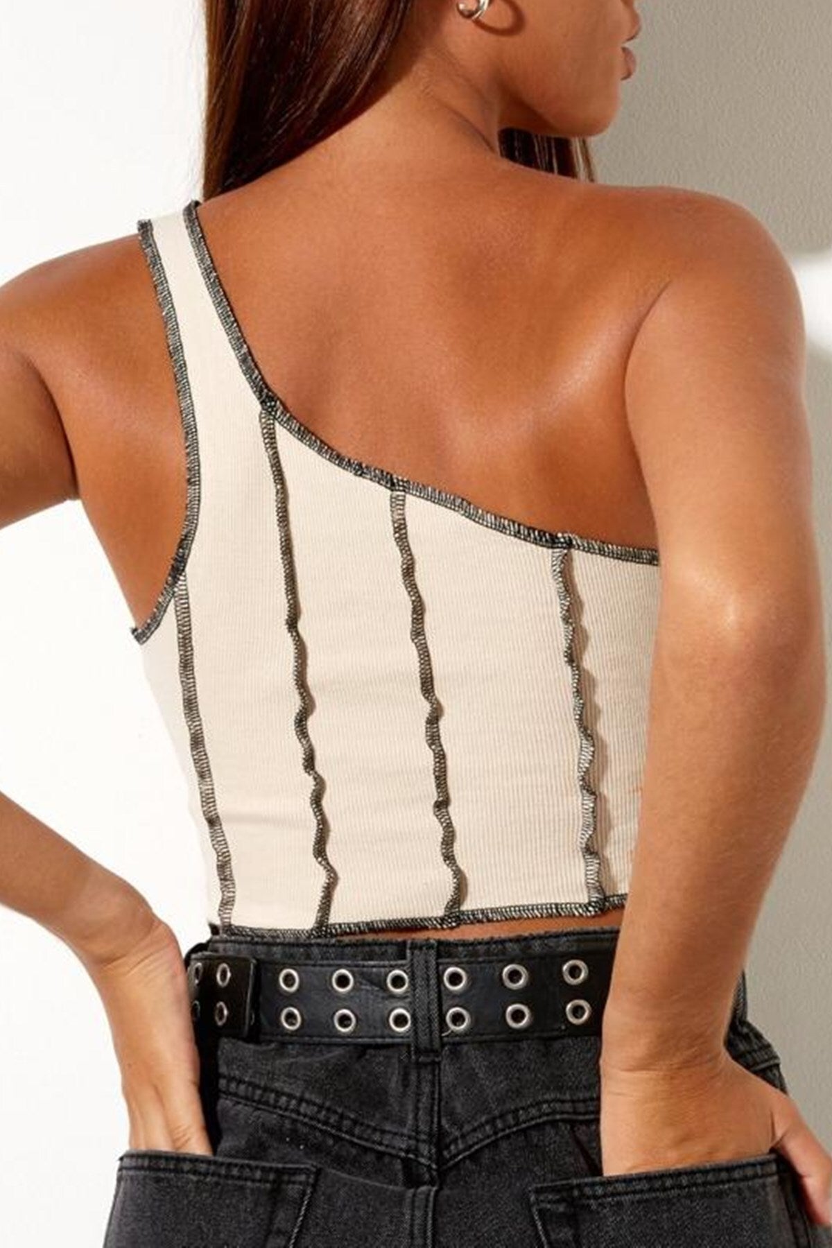 1634 Tek Kol Kontrast Dikişli Crop - Beyaz - Görsel 2