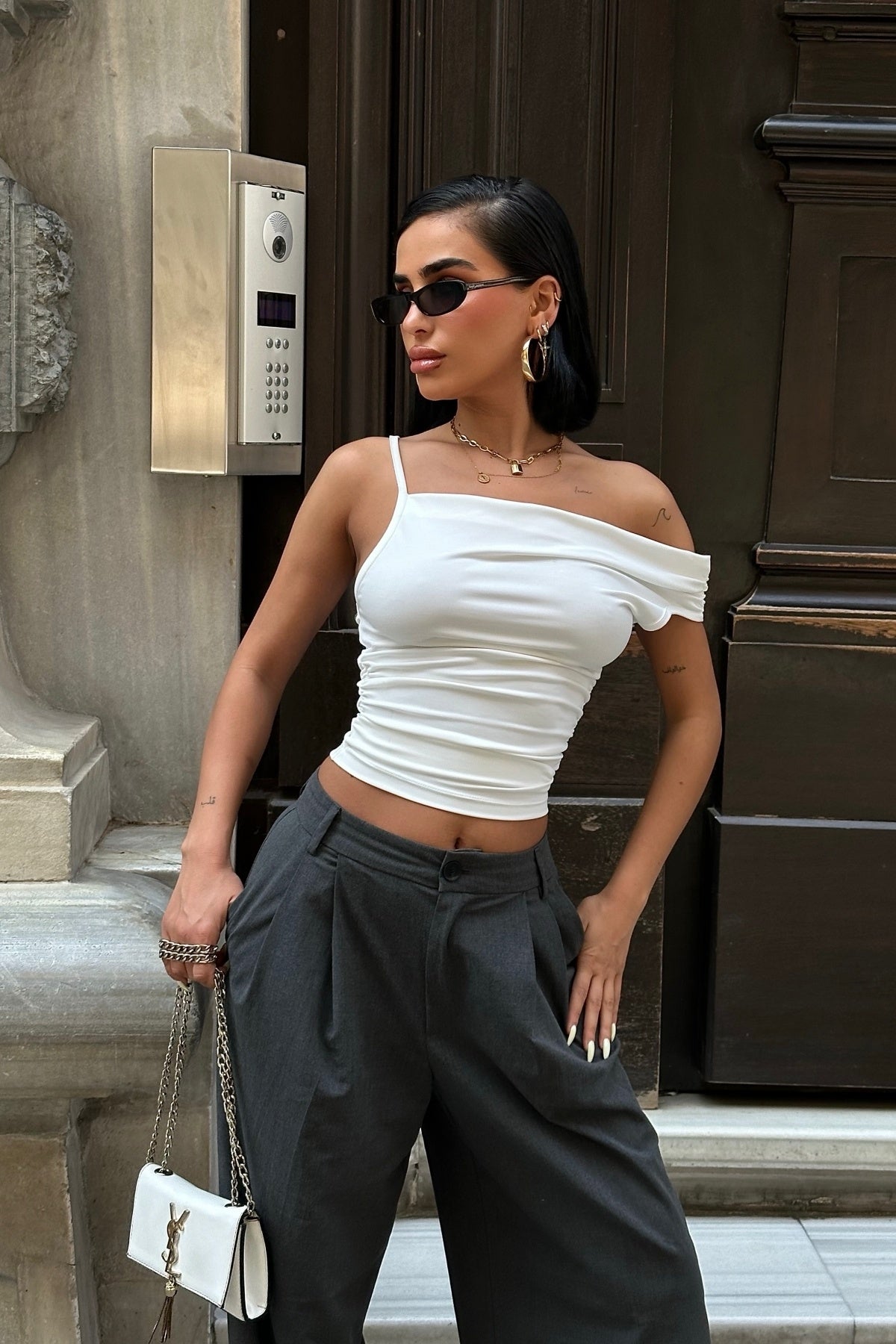 WFT8004 ASİMETRİK VOLANLI ESNEK CROP TOP - Ekru - Görsel 6