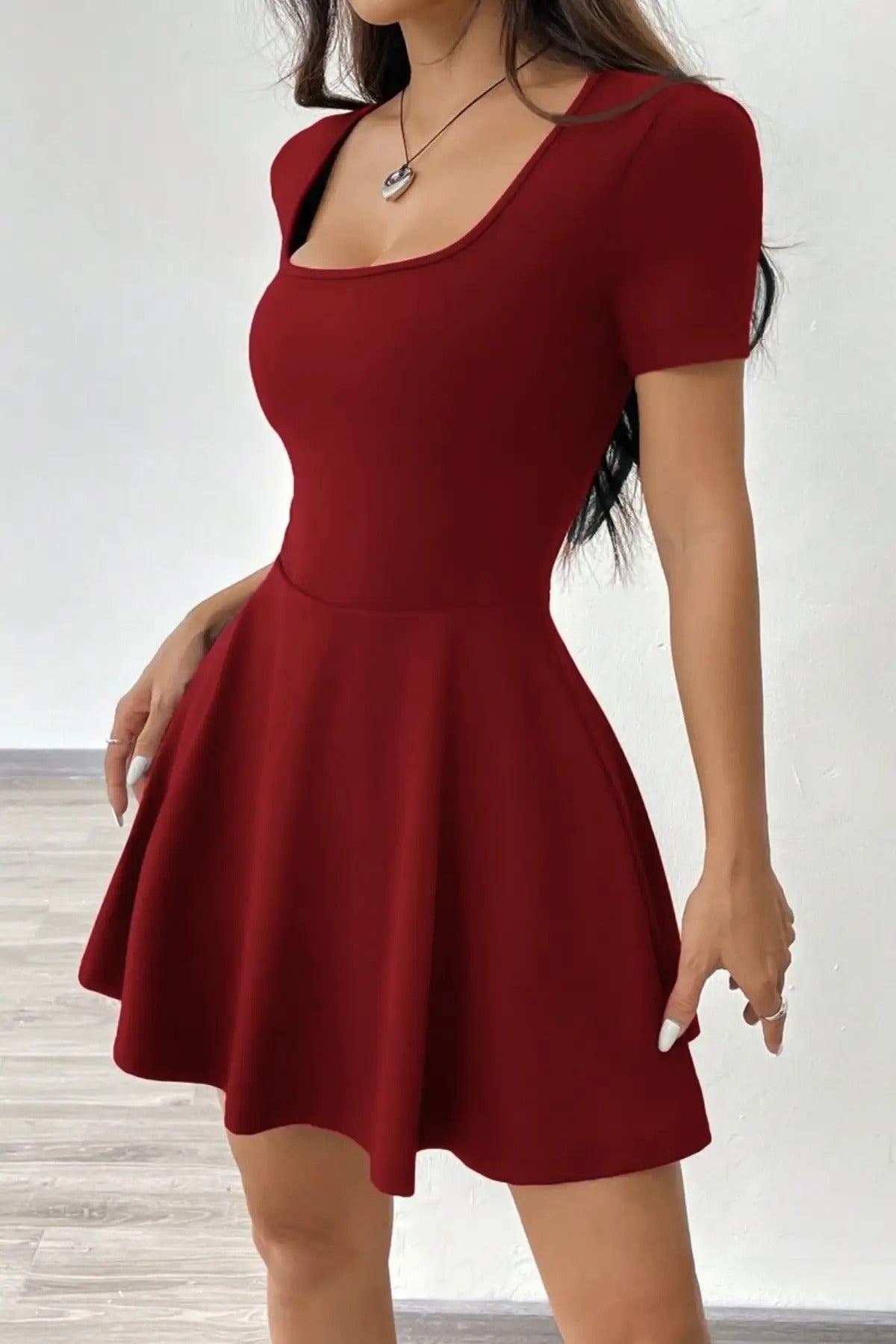 Kare Yaka Kloş Mini Elbise - Bordo - Görsel 3