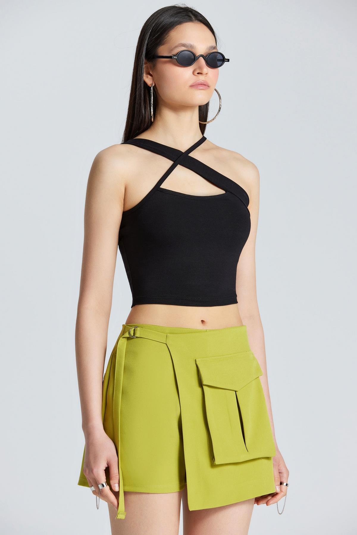 1601 Önü Çapraz Crop - Siyah - Görsel 2