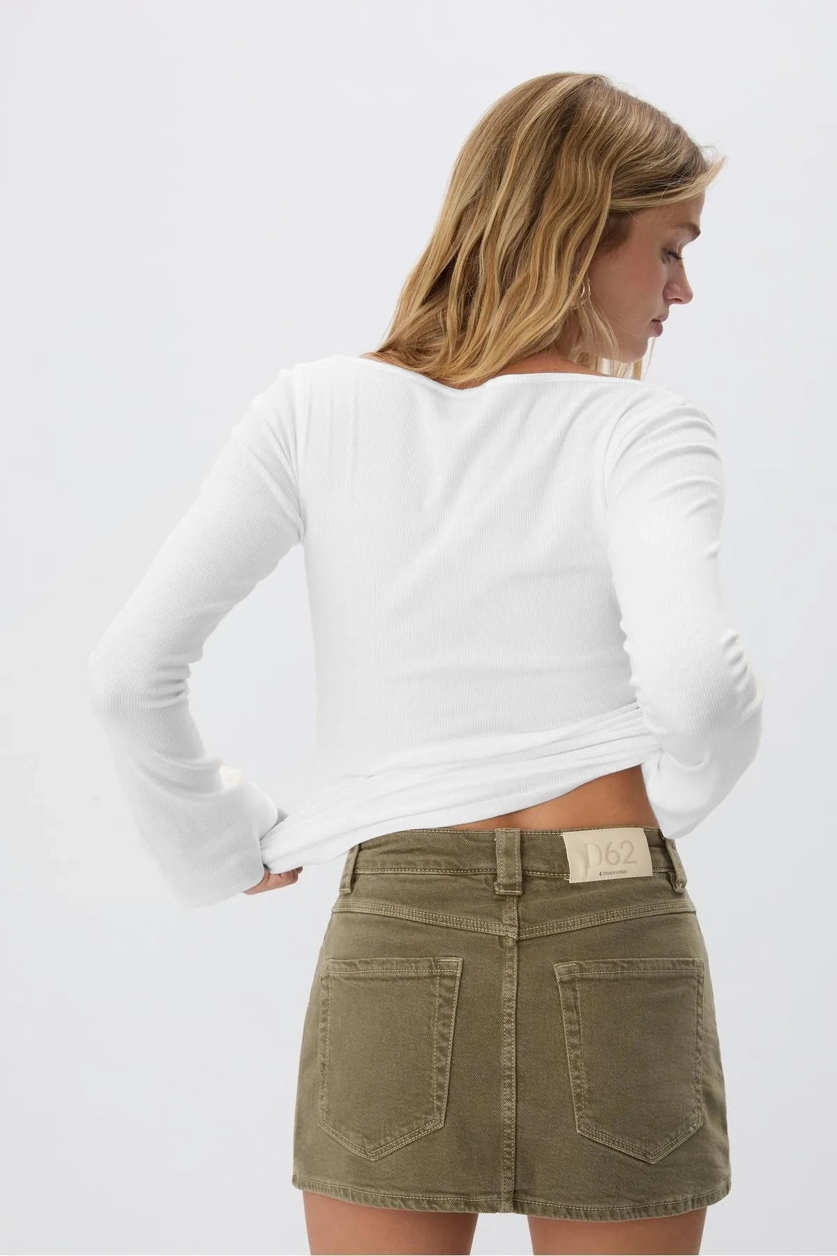 Çan Kollu Basic Bluz - Beyaz - Görsel 3
