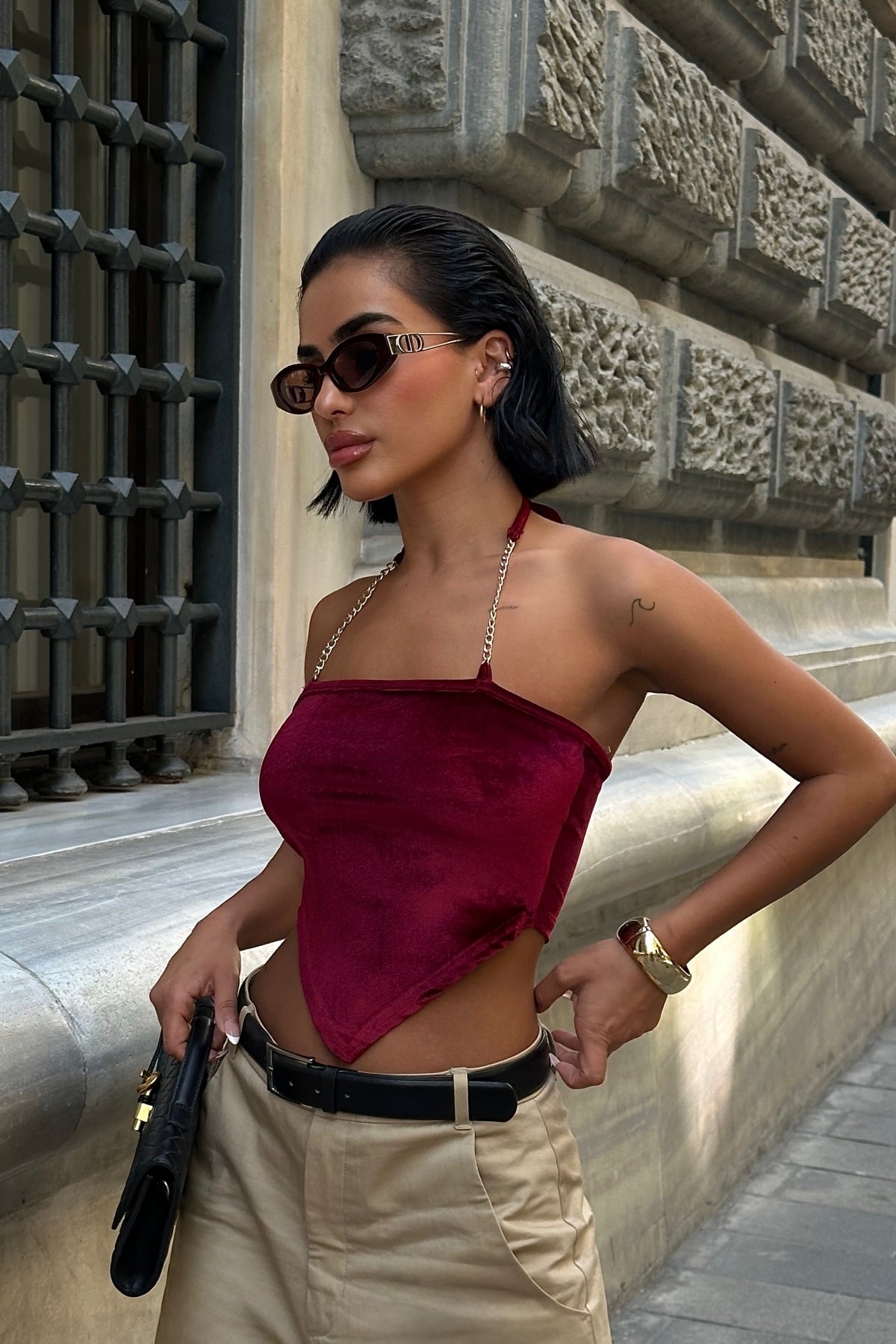 1631 Zincir Askılı Kadife Esnek Crop - Bordo - Görsel 3