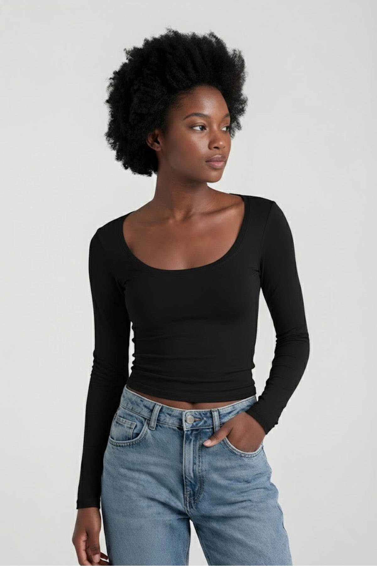 ULTRSA SOFT OVAL YAKA PREMİUM ESNEK UZUN KOLLU CROP BLUZ - Siyah - Görsel 1