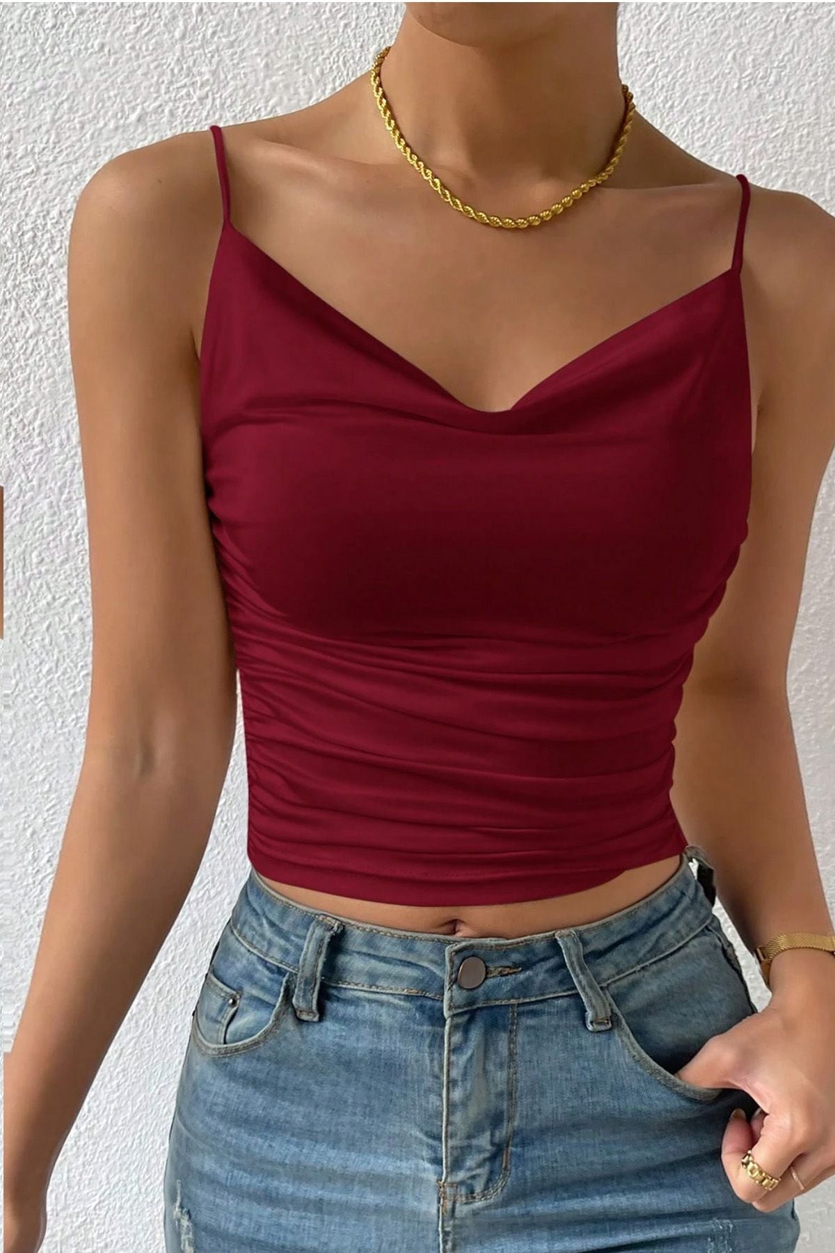 Kolsuz Askılı Degaje Yaka Bluz Crop - Bordo - Görsel 2
