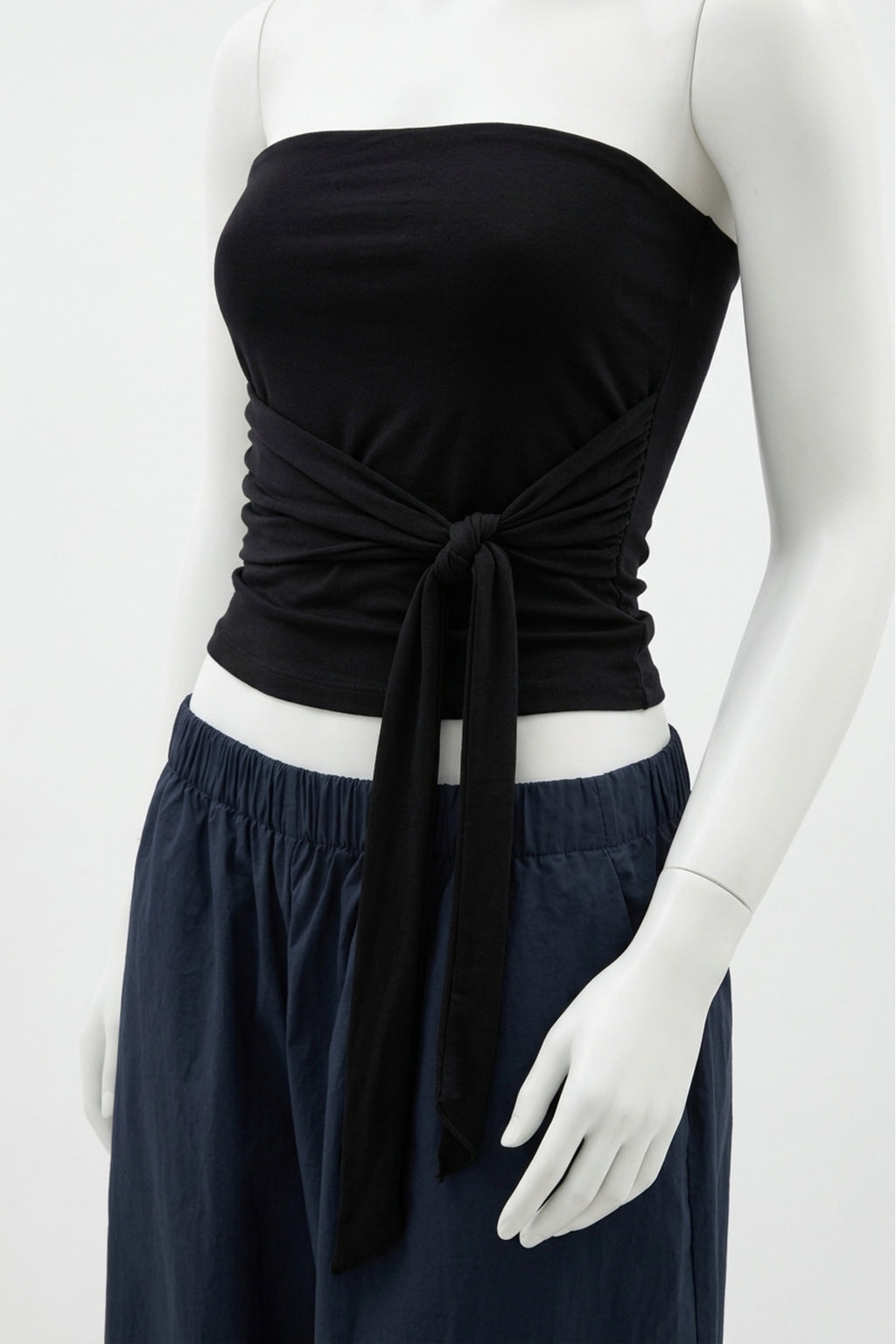 BAĞCIK FİYONKLU BANDEOU CROP TOP - Siyah - Görsel 4