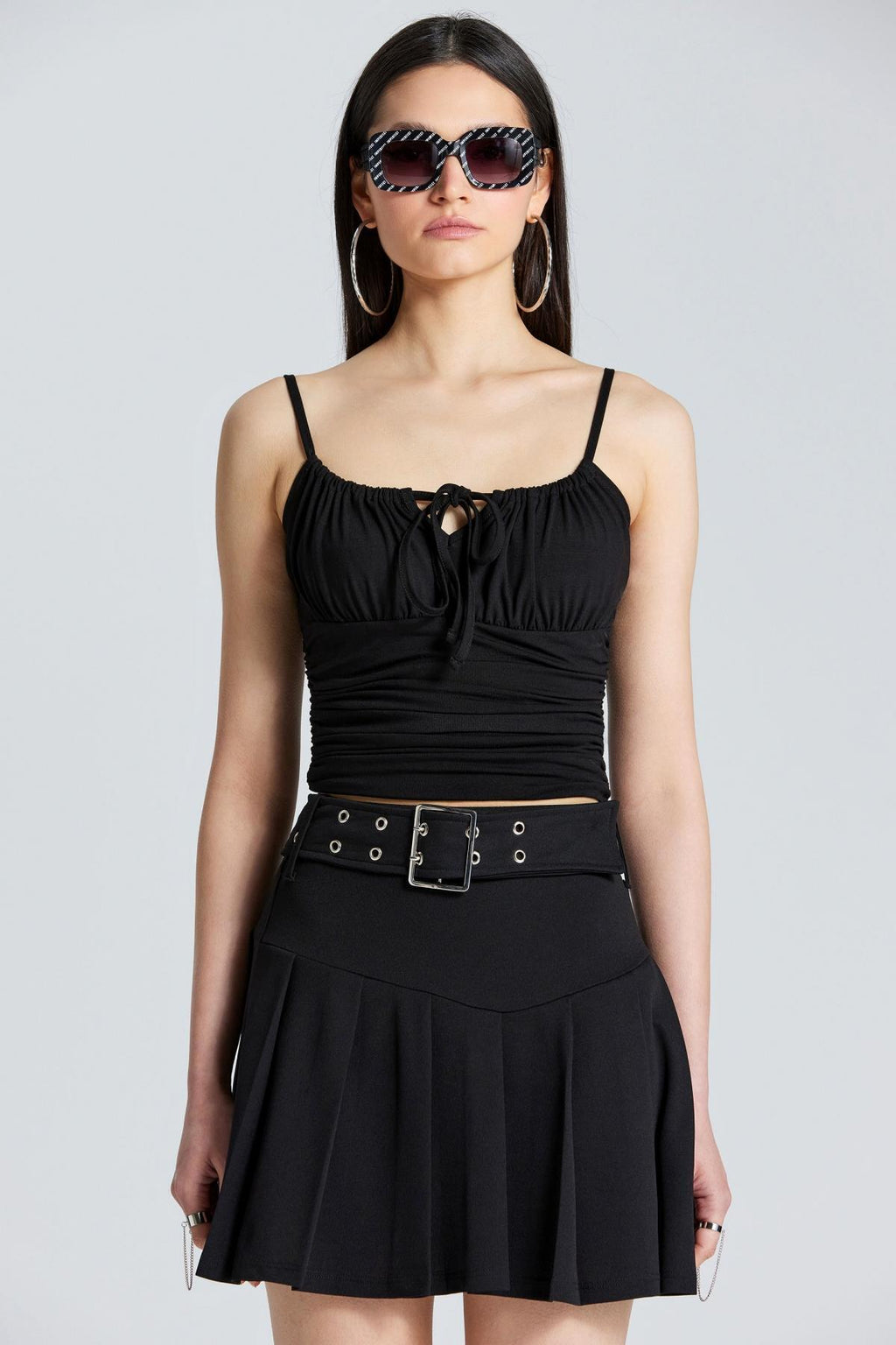 2547 Önü Bağcıklı Askılı Bluz - Siyah - Görsel 3