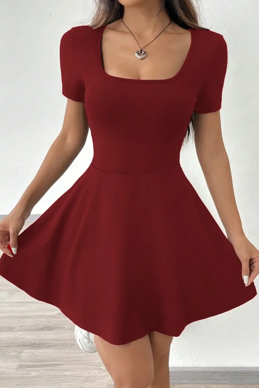Kare Yaka Kloş Mini Elbise - Bordo - Görsel 1