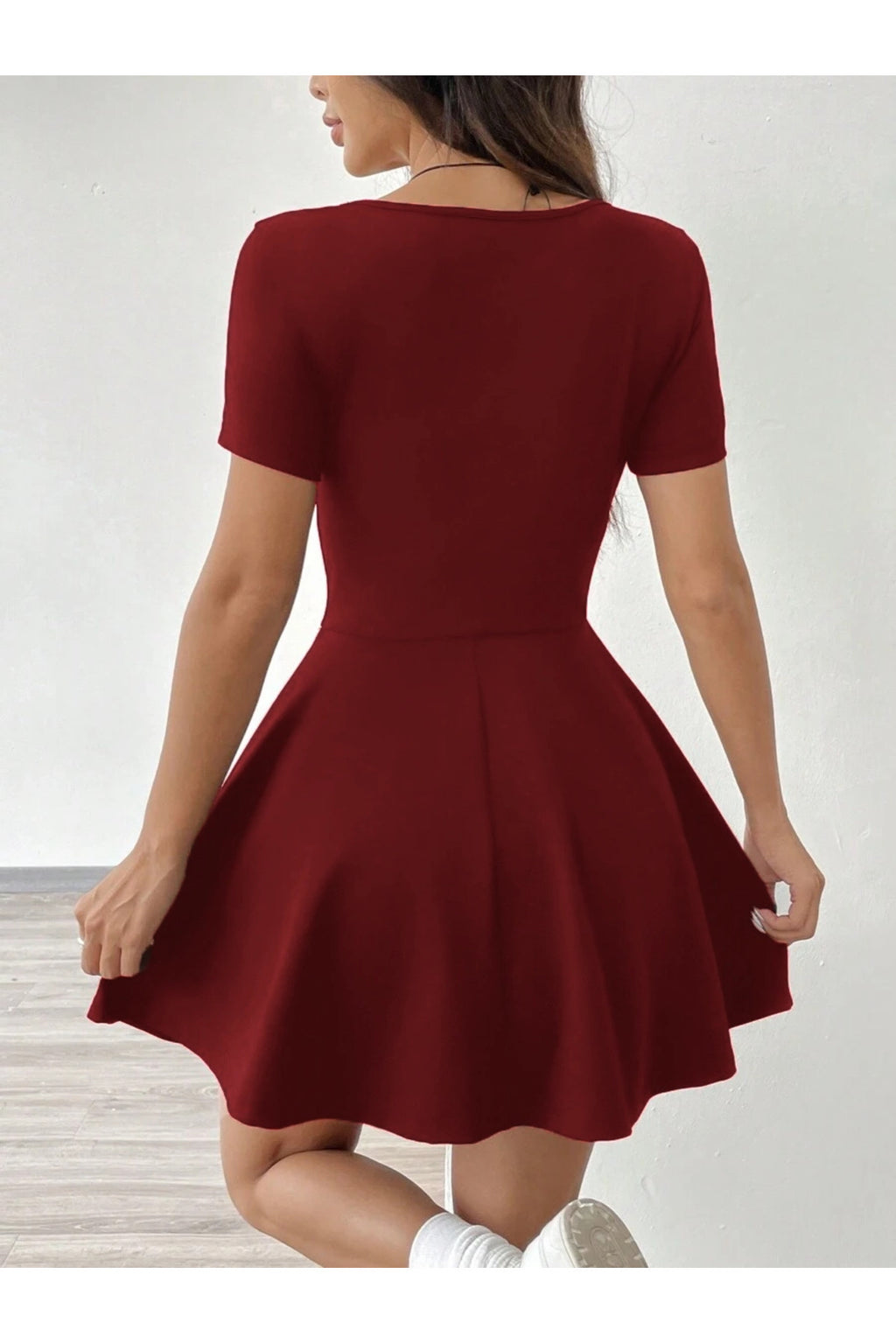 Kare Yaka Kloş Mini Elbise - Bordo - Görsel 4