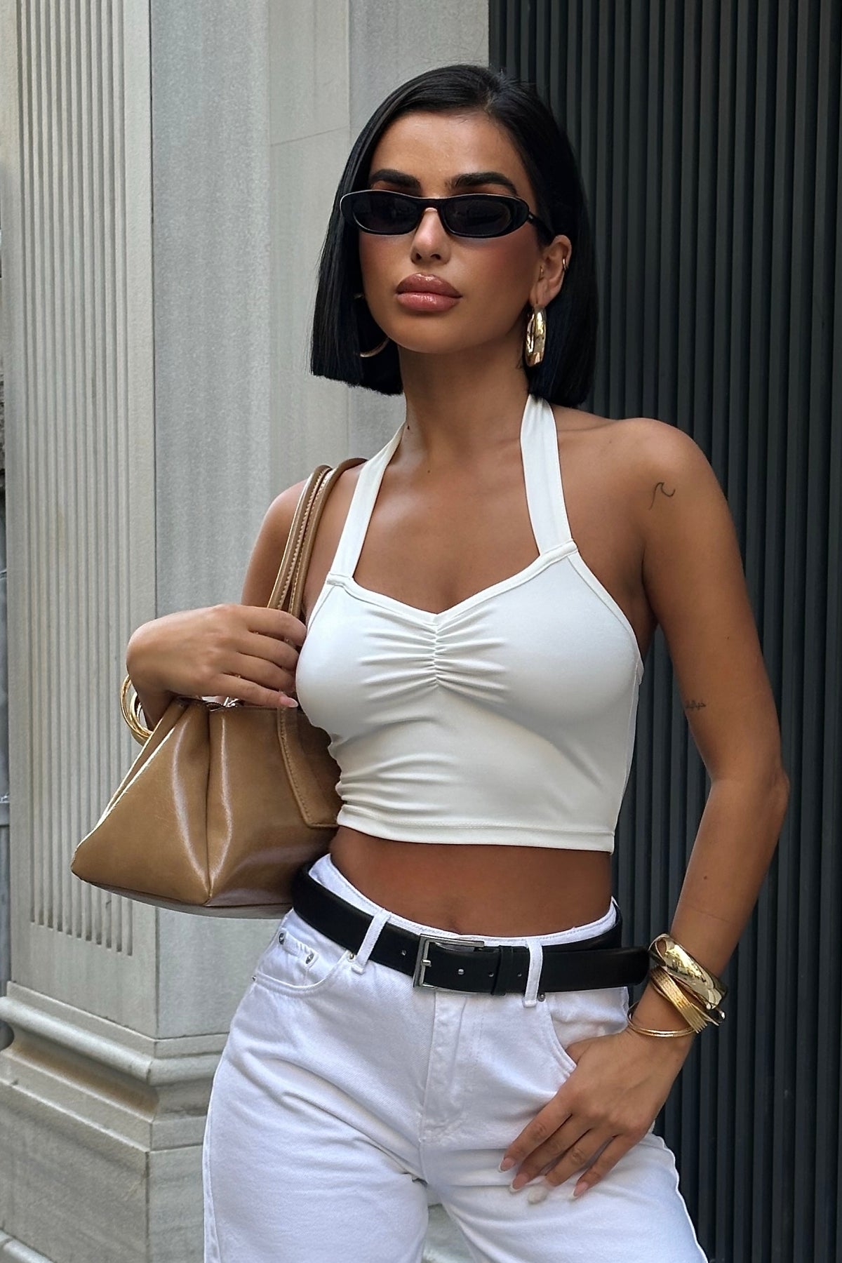 Önü Büzgülü Askılı Crop Esnek Bluz - Ekru - Görsel 2